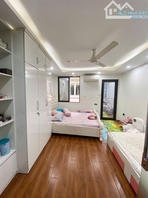 BÁN NHÀ NGÕ 168 NGUYỄN XIỂN 52.2M² X 5 TẦNG – KINH DOANH – KHU PHỐ ĐI BỘ – GIÁ 19 TỶ - 3