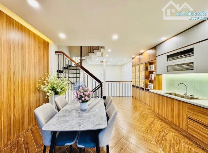 Đi định cư bán nhanh căn nhà đường Diệp Minh Châu,Tân Sơn Nhì,Tân Phú-Giá:4tỷ920/78,2m2 - 3