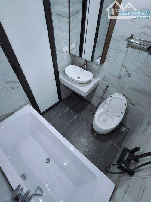 Nhà đẹp 10m ra ngõ thông ô tô qua nhà full nội thất tổ 6 Yên Nghĩa Hà Đông - 3