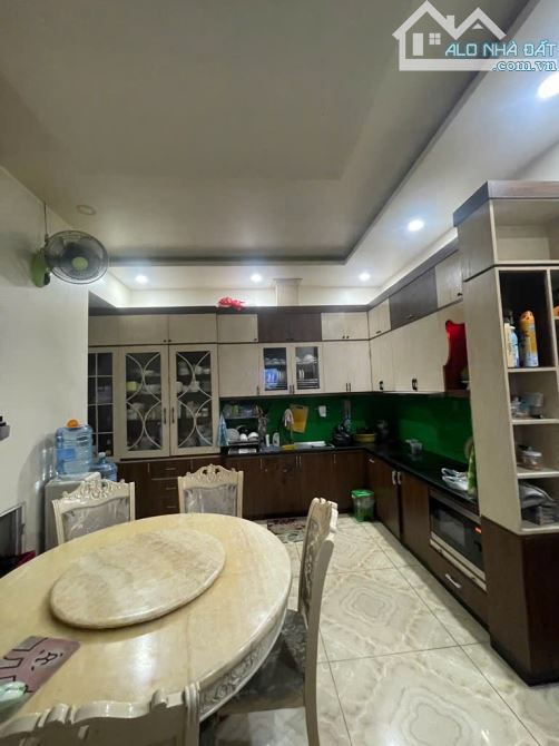Bán Nhà Đường Lê Văn Qưới,Bình Tân 113m2 - 5,5m x 22m x 3 Tầng - 11,3 Tỷ TL - 3