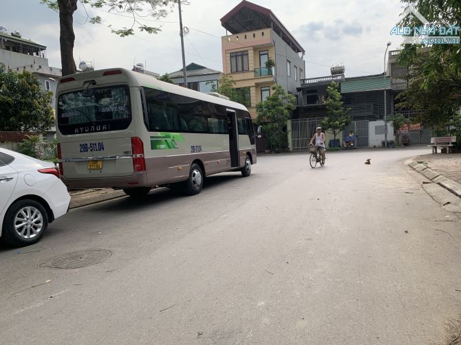 Bán 136m đất mặt phố Chính Trung Trâu Quỳ, trục đường 15m kinh doanh kho xưởng, văn phòng - 3