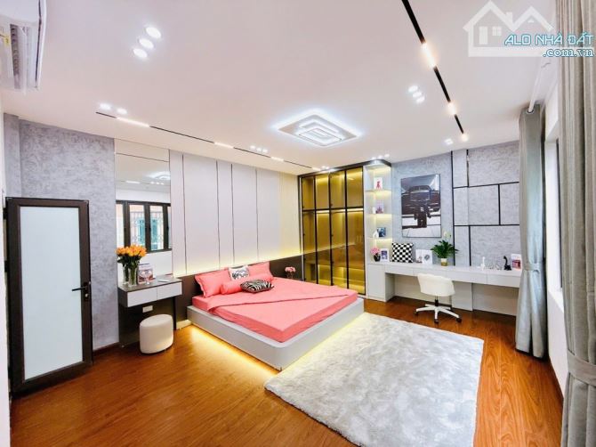 Siêu Phẩm Lò Đúc- Ô tô đỗ cửa- Nhà đẹp- Full nội thất- Vài bước ra phố- Mặt tiền khủng-38m - 3