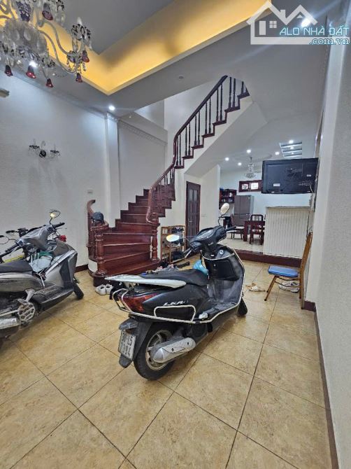 PHÂN LÔ PHỐ THÁI THỊNH, ĐỐNG ĐA, Ô TÔ, KINH DOANH, 2 THOÁNG, 60M2-5 T- MT 4.3M -25,8 TỶ - 3