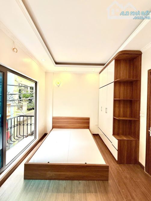 DUY NHẤT 1 CĂN NHÀ 5 TẦNG MT RỘNG NGÕ RỘNG OTO THÔNG TỨ TUNG 41M 11,4 TỶ - 3