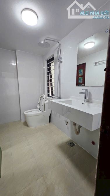 TRUNG TÂM ĐỐNG ĐA - PHỐ TÂY SƠN, DÂN XÂY CHẮC CHẮN, CÁCH Ô TÔ 35M, Giá 7.1 Tỷ - 4