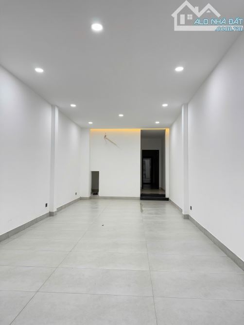 Cho thuê nhà mặt tiền Cao Lỗ, 4x20, 5 tầng, Thiết kế hiện đại chỉ 40tr tháng còn TL - 4