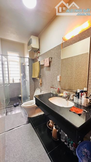 Bán nhà mặt phố Đào Tấn vỉa hè 6m mặt tiền trên 5m 60m2 giá 37 tỷ - 4