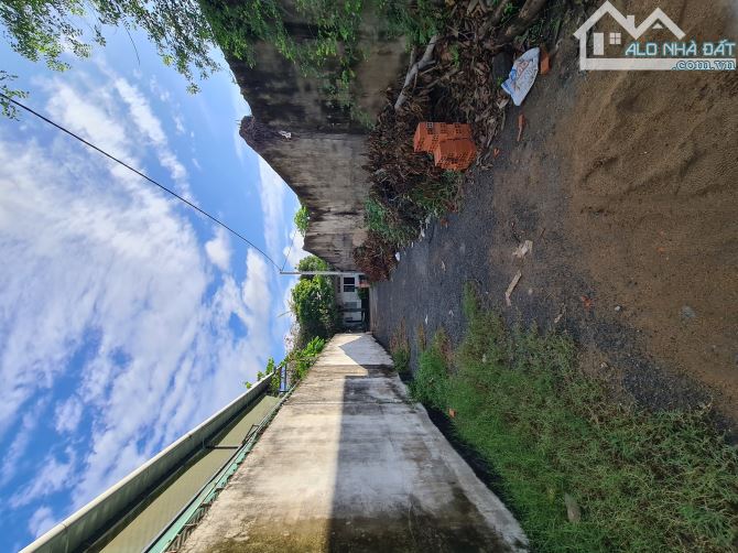 🌳 Cần chuyển nhượng 01 nền Vị trí : khóm 4 Phường 5 TP Trà Vinh . Nhánh nhựa đường D5, đ - 2