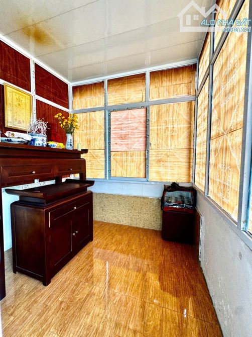 Bán nhà Ngoạ Long, dân xây 38m2, 5 tầng giá nhỉnh 5 tỷ - 4