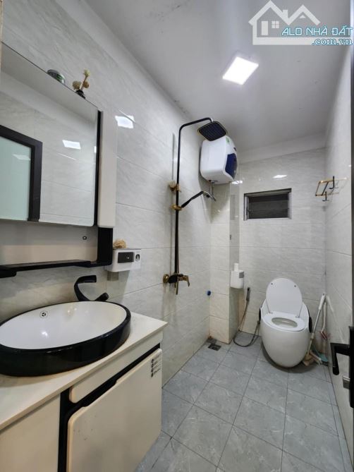 BÁN NHÀ QUAN NHÂN, THANH XUÂN, PHÂN LÔ, NGÕ THẲNG, 68M RA PHỐ Ô TÔ TRÁNH, 31M2, 8.2 TỶ - 4