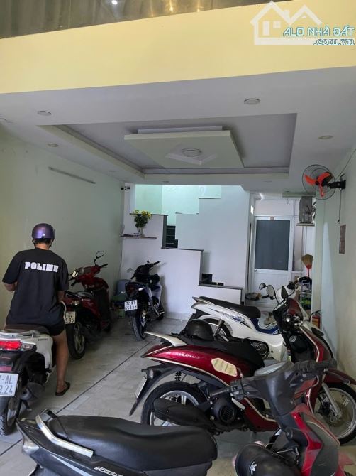 Bán gấp nhà 64m2. 4 tầng. Đường số 4. BHHB. Bình Tân. 6.5T - 4
