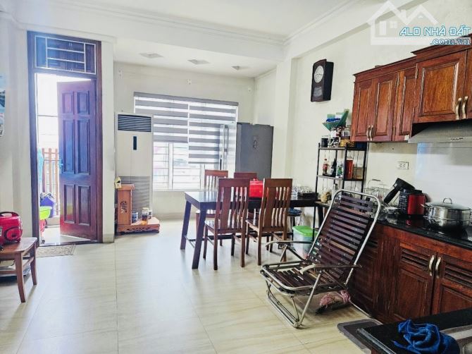 MẶT PHỐ ĐÀO TẤN 7T THANG MÁY 43m2 - VỊ TRÍ KD ĐẮC ĐỊA - 2 thoáng - Vỉa hè rộng - 4
