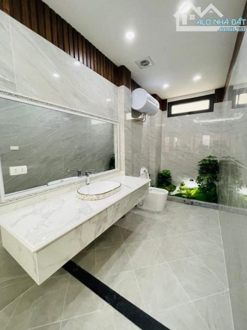 Có 1 0 2! Bán nhà DT 99M, MT 9m, phố Vĩnh Phúc, Quần Ngựa, lô góc, vỉa hè, kinh doanh - 4