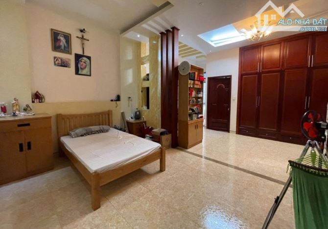 🏠 BÁN NHÀ 3 TẦNG - NGUYỄN BÁ LUẬT - P. BÌNH THỌ - THỦ ĐỨC - HẺM XE HƠI - CHỈ 19 TỶ ! - 4