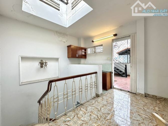 Bán nhà HXH ĐỢI CỬA Khu Villa Nguyễn Văn Trỗi  PN, 5T, căn góc, sổ vuông A4, chỉ 10.x tỷ - 4