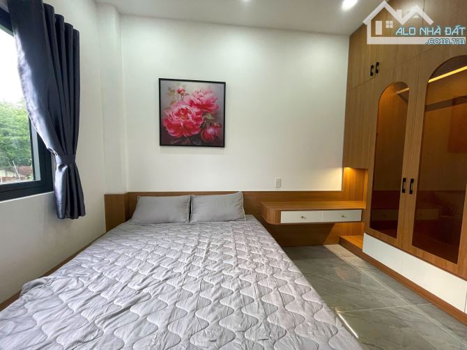 Bán Nhà FULL Nội thất Hẻm Xe Hơi 1 Trệt 4Lầu đường 24, P.Linh Đông Thủ Đức 66m2 - 4