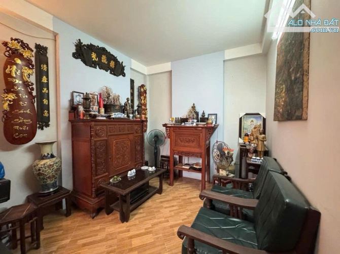 BÁN NHÀ MINH KHAI, dân xây bề thế, 2 thoáng, 45m2, 10.5 tỷ. - 4