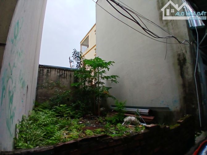BÁN GẤP 40M2 ĐẤT PHÚ DIỄN 10M RA Ô TÔ TRÁNH VỈA  HÈ ĐẦU TƯ CCMN DÒNG TIỀN GIÁ 4,9 TỶ - 4
