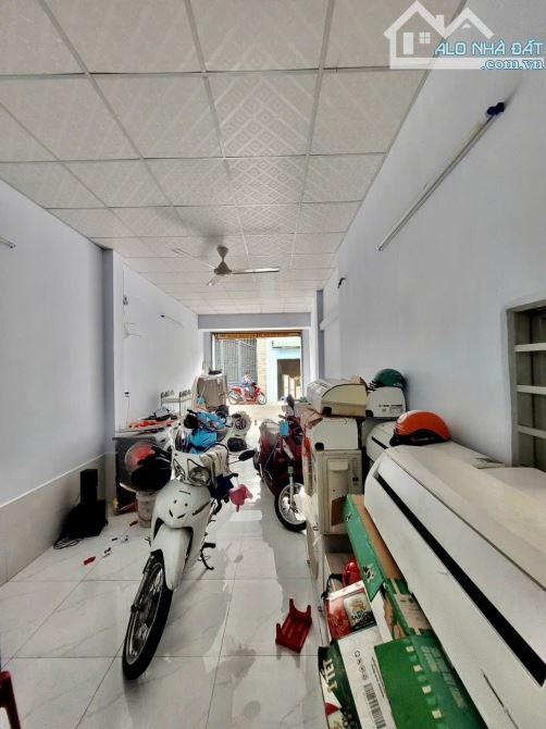 THỦ ĐỨC NHÀ CẤP 4 MẶT TIỀN KINH DOANH CHỢ KHIẾT TÂM DT 92 M2 GIÁ 6,8 TỶ TL - 4