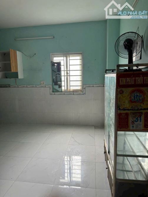 CẦN BÁN NHÀ 2 TẦNG  MT ĐƯỜNG BỜ CHÙA TÂN QUÝ TÂY BÌNH CHÁNH CÁCH CHỢ BÌNH CHÁNH 5phút - 5