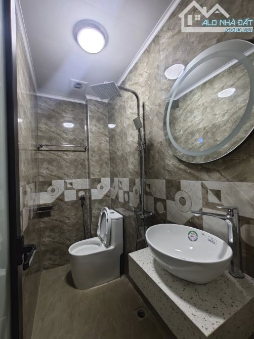 Bán gấp nhà Minh Khai - Hai Bà TRưng 5 tầng full nội thất đẹp chỉ 4.4 tỷ - 5