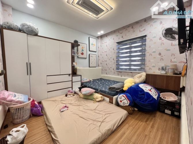 Gấp bán nhà 3 tầng, gần MT Đặng Văn Bi, Thủ Đức, giá 7 tỷ, dt 70m2. - 5
