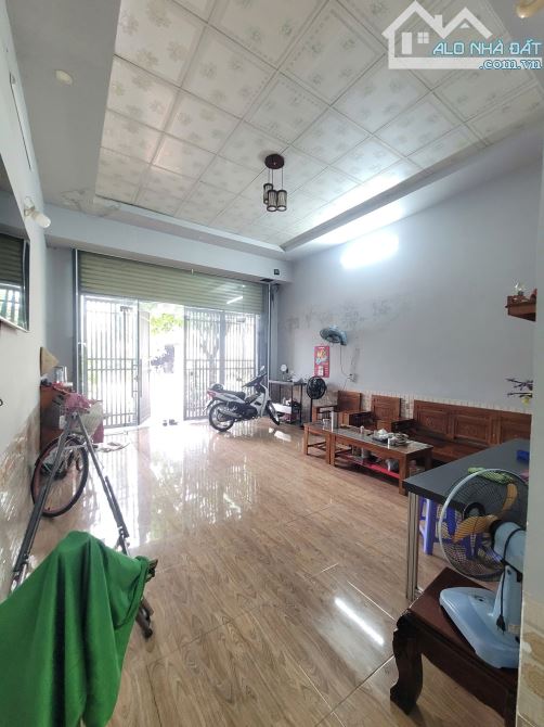 7Tỷ200__125m2__Ngay Vincom550 Dĩ An__Bán nhà cấp 4 KDC Sóng Thần B__Sổ Riêng__đường 18m - 5