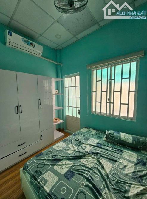 Cần bán nhà 2 tầng hẻm xe hơi đường Võ Văn Kiệt phường 5 quận 5 - 5