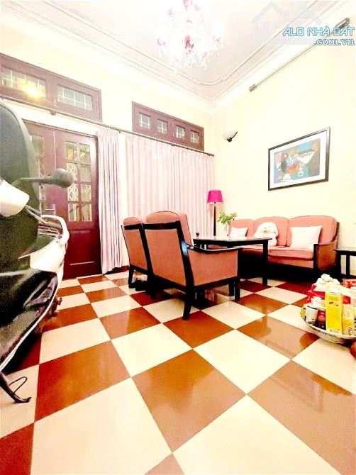 42m*5T, giá 17.7tỷ-PHÂN LÔ KINH DOANH - HUỲNH THÚC KHÁNG-ĐỐNG ĐA-ô tô tránh, vỉa hè - 5
