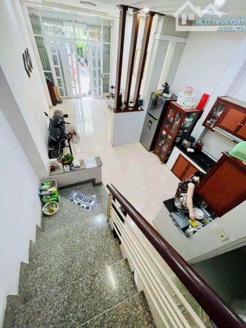 NHà Bán gấp giáp Quận 10,đường 3/2-gần 40M2-3 Tầng -Giá chỉ nhỉnh 6Ty xíu còn TL‼️❤️ - 5