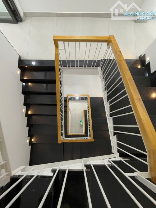 Cho thuê nhà mặt tiền Cao Lỗ, 4x20, 5 tầng, Thiết kế hiện đại chỉ 40tr tháng còn TL - 6