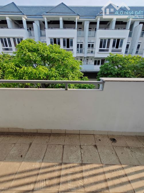 SHOPHOUSE THÔ 1 TRỆT 3 LẦU KDC VĂN HOA VILLAS - 7