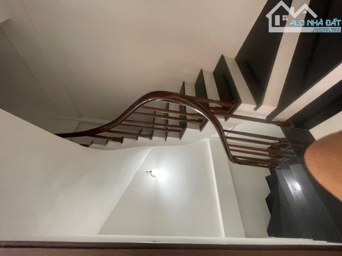 Nhà Hậu Ái ô tô đỗ cổng gần trường học các cấp gần công viên 32m2 MT 4m 4 tỷ 5 - 6