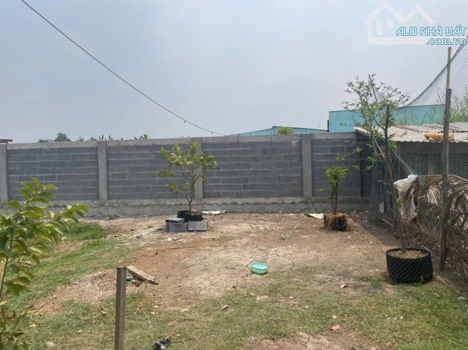 CẦN BÁN NHÀ VƯỜN 1293M² – THỊ TRẤN CẦN GIUỘC – giá chỉ 4ty3 - 6