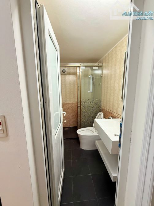 Bán nhà Ngọc Thụy gần Việt Pháp, ở ngay, 50m2, 4 tầng, mt 4m, nở hậu, 8.6 tỷ - 6