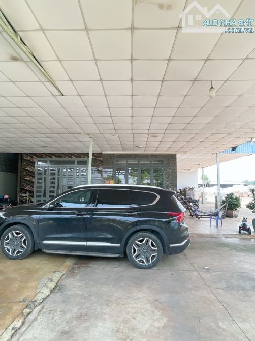CẦN BÁN KHO XƯỞNG MẶT TIỀN 6000M2 - 40M x 145M - HUỲNH THỊ NA HÓC MÔN - CHỈ 40 TỶ xxx - 6