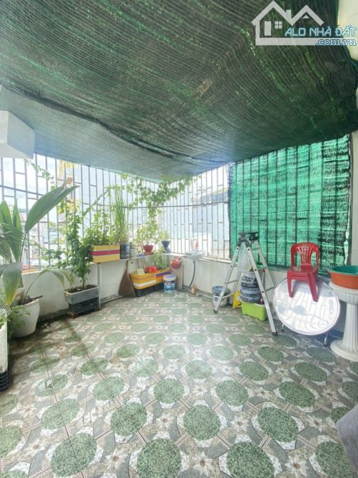 3 TẦNG MỚI ĐẸP NGAY HƯƠNG LỘ 3 - HẺM THÔNG 26/3 GẦN AEON TÂN PHÚ- 56M2(4×14). CHỈ HƠN 5 TỶ - 6