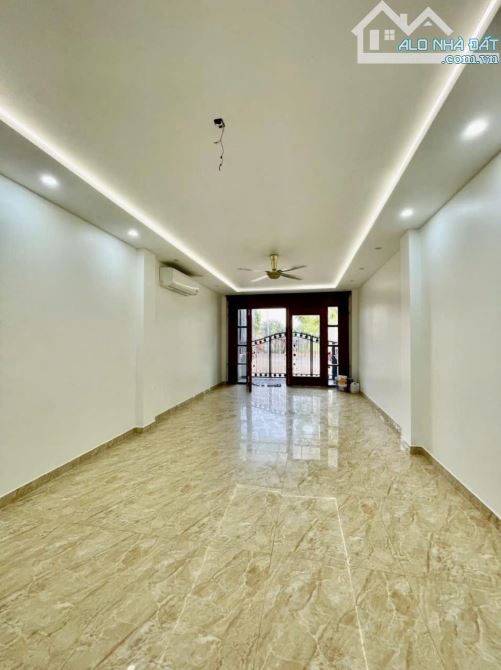Siêu phẩm mặt phố Phúc Đam, DT 70m2 6 tầng thang máy, view triệu đô, giá 16 tỷ - 6