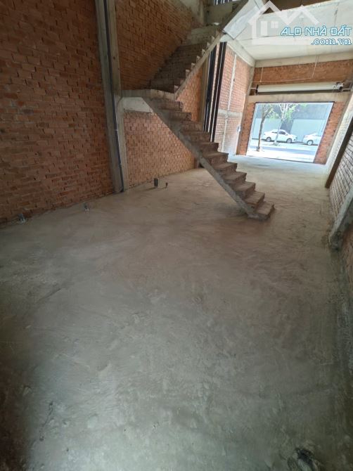 SHOPHOUSE THÔ 1 TRỆT 3 LẦU KDC VĂN HOA VILLAS - 8