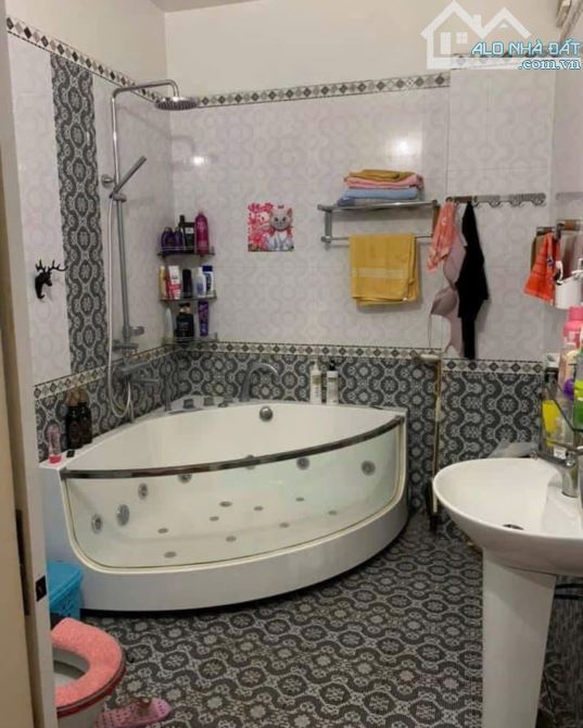 Bán gấp nhà 4 tầng Chợ Lũng, Đằng Hải, Hải An 90m2, đường 10m, giá 10,5tỷ - 7