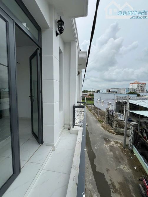 NHÀ 2 TẦNG 120M2 TRONG KHU DÂN CƯ VẠN ẠN TRỌN GÓI 2 TỶ 050 - 7