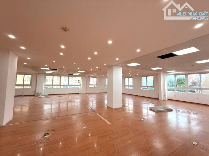 ĐỘC QUYỀN CHỈ 1 SÀN DUY NHẤT – 275M² GIÁ "CẮT LỖ" TẠI H10 VINACONEX 6 - 7