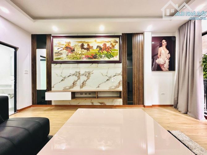 VĂN CHƯƠNG-ĐỐNG ĐA-6 TẦNG THANG MÁY-NHÀ 2 THOÁNG-GẦN HỒ-9.8 TỶ-NỞ HẬU-SỔ SẴN - 7