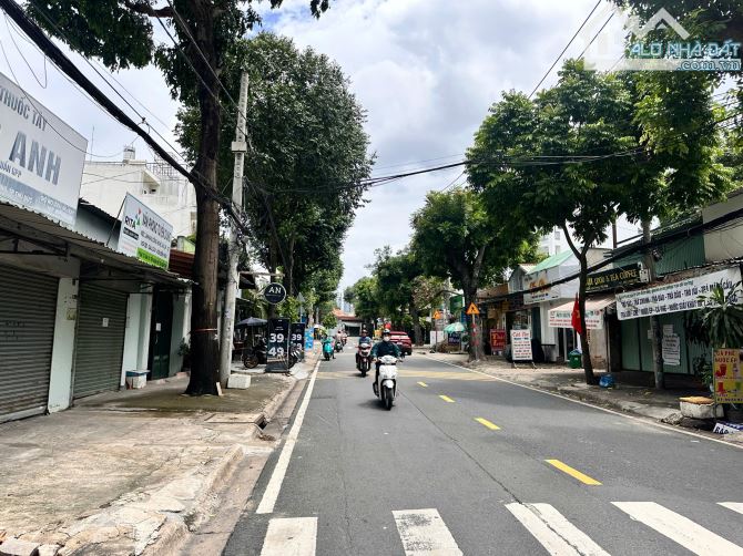 NEW- cực rẻ.BÁN NHÀ CẤP 4 MẶT TIỀN ĐƯỜNG LINH TRUNG ,tp.thủ đức .8mx30m -giá -23 tỷ tl - 7