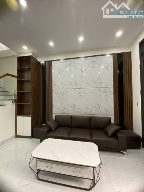 BÁN NHÀ ĐẸP PHỐ NGÔ QUYỀN HÀ ĐÔNG Ô TÔ 45 M 4 TẦNG HƠN9 TỶ - 7
