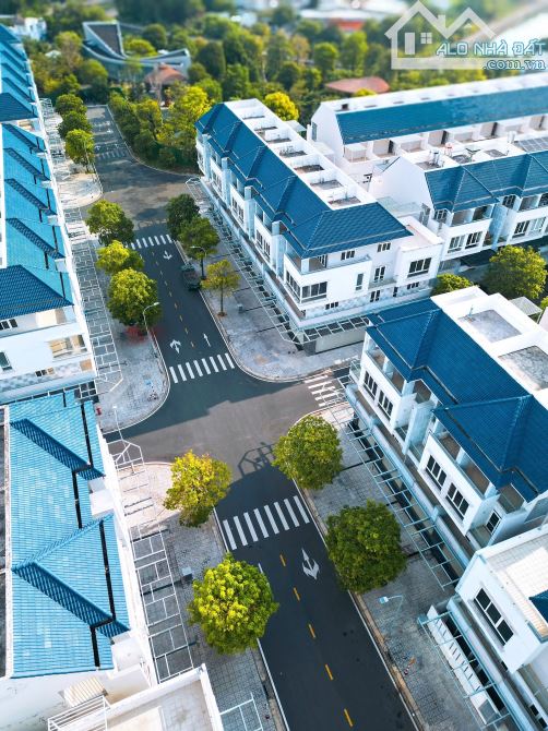 SHOPHOUSE THÔ 1 TRỆT 3 LẦU KDC VĂN HOA VILLAS - 9