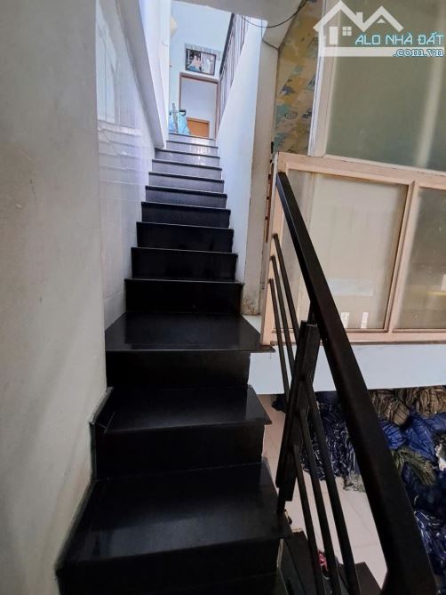 CHDV 3 tầng đường TRƯỜNG CHINH, phường TÂN THỚI NHẤT, Q12, dt 91,7m2 (6,3mx15m), 7,5Tỷ - 8