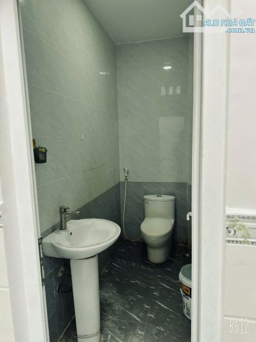 Nhà trệt đúc lửng góc 2MT đường TCH 03, DT 4x22m giá 5,7 tỷ TL - 9