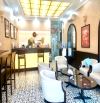 Mặt phố Hoàng Cầu, vỉa hè, kinh doanh, view hồ, 2 thoáng, thông sàn, 59m*5T, DT 600tr/năm