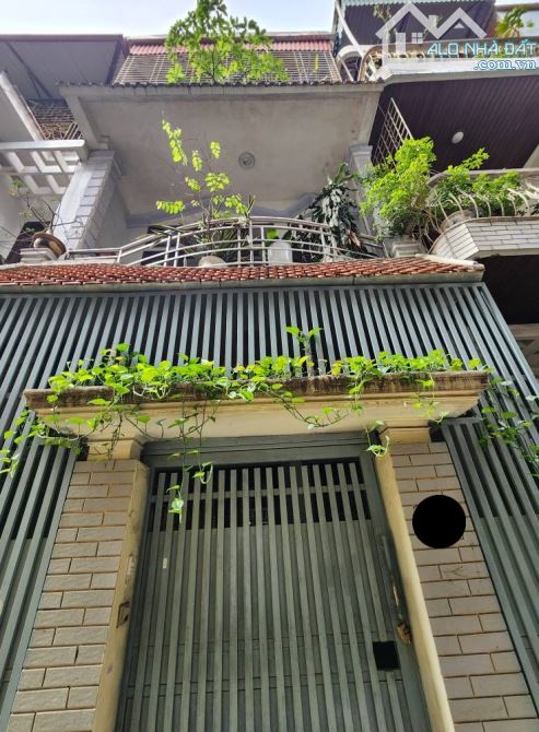 Bán nhà Tô Vĩnh Diện Thanh Xuân. Sổ vuông 50m, 3 tầng MT4m6 Giá 14.5 tỷ Ngõ ô tô đỗ